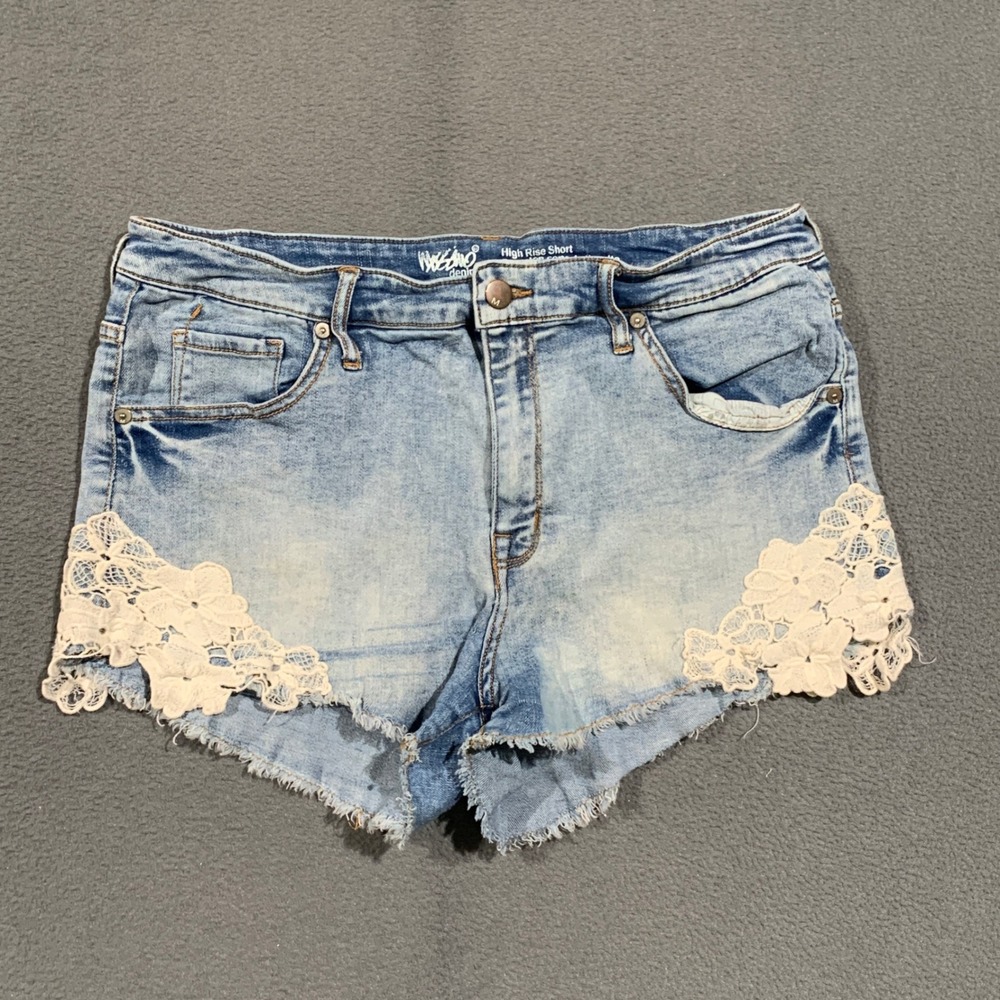 Mossimo Denim High Rise Shorts Women 16/33 Lace Applique Light Wash Boho Cut-off
